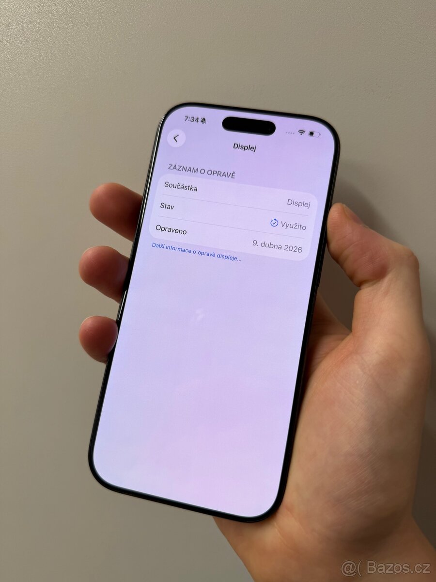 iPhone 16 Pro, baterie 98% - 3