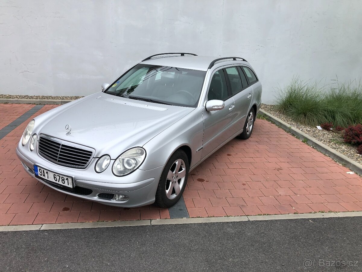 Mercedes Benz E 220 CDI - 3
