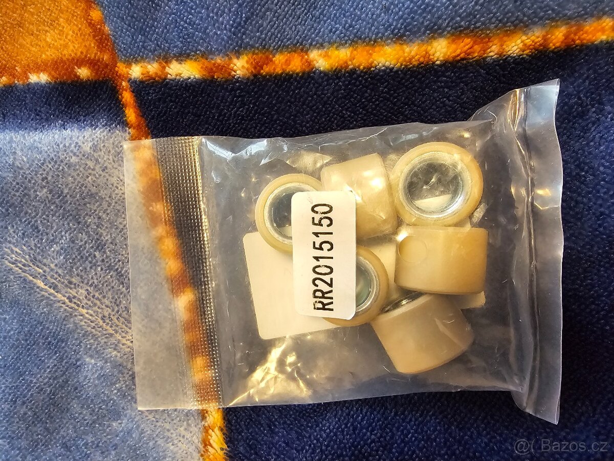 nové Honda PCX 125 20x15mm válečky do variátoru 15g a 16g - 3