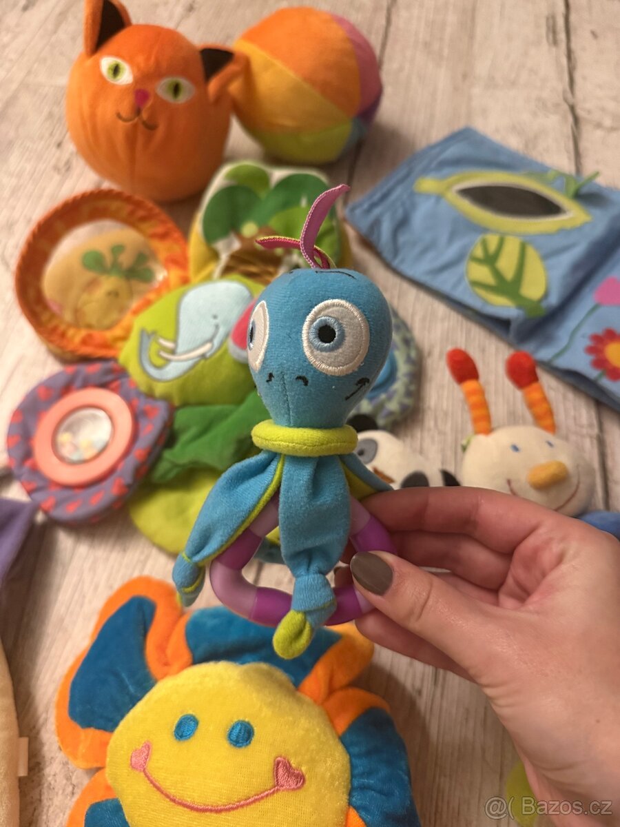 Sada plyšových hraček a potřeb pro miminko - 3