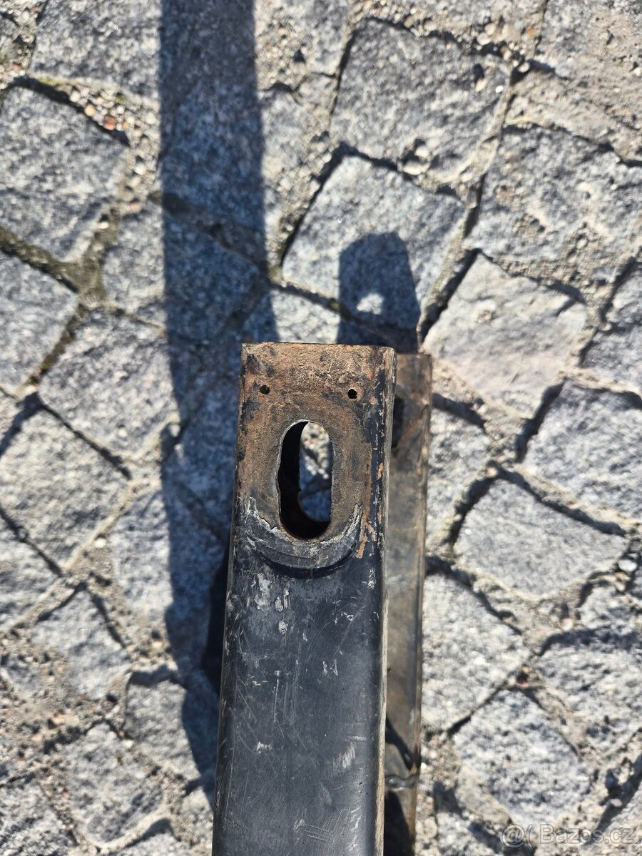 Zadní kyvna vidlice husqvarna 125 - 3