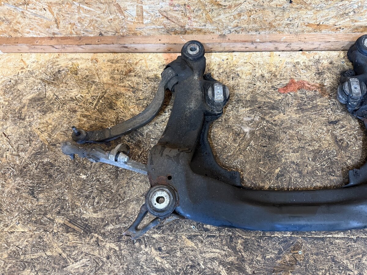 PŘEDNÍ NÁPRAVNICE AUDI A6 C5 - 3