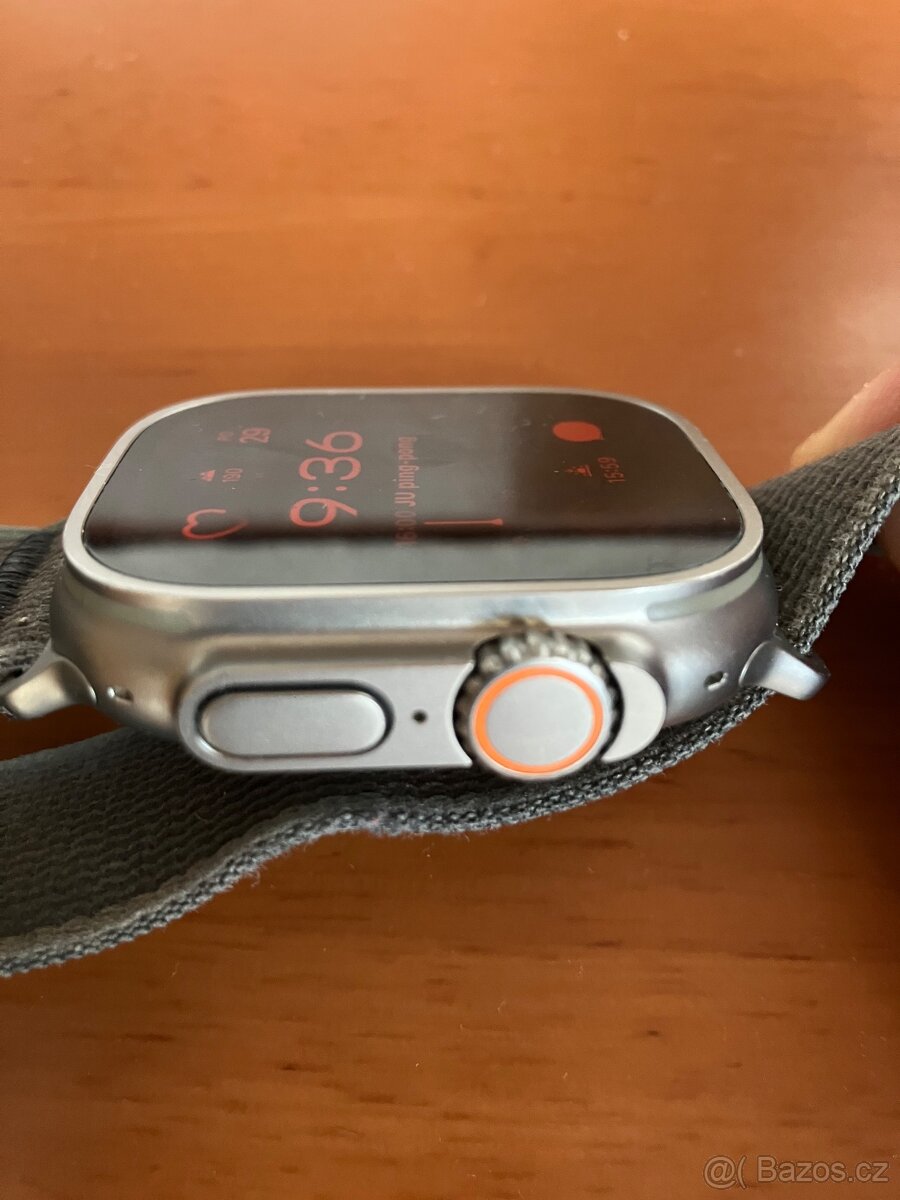 Apple Watch Ultra 2 - 3