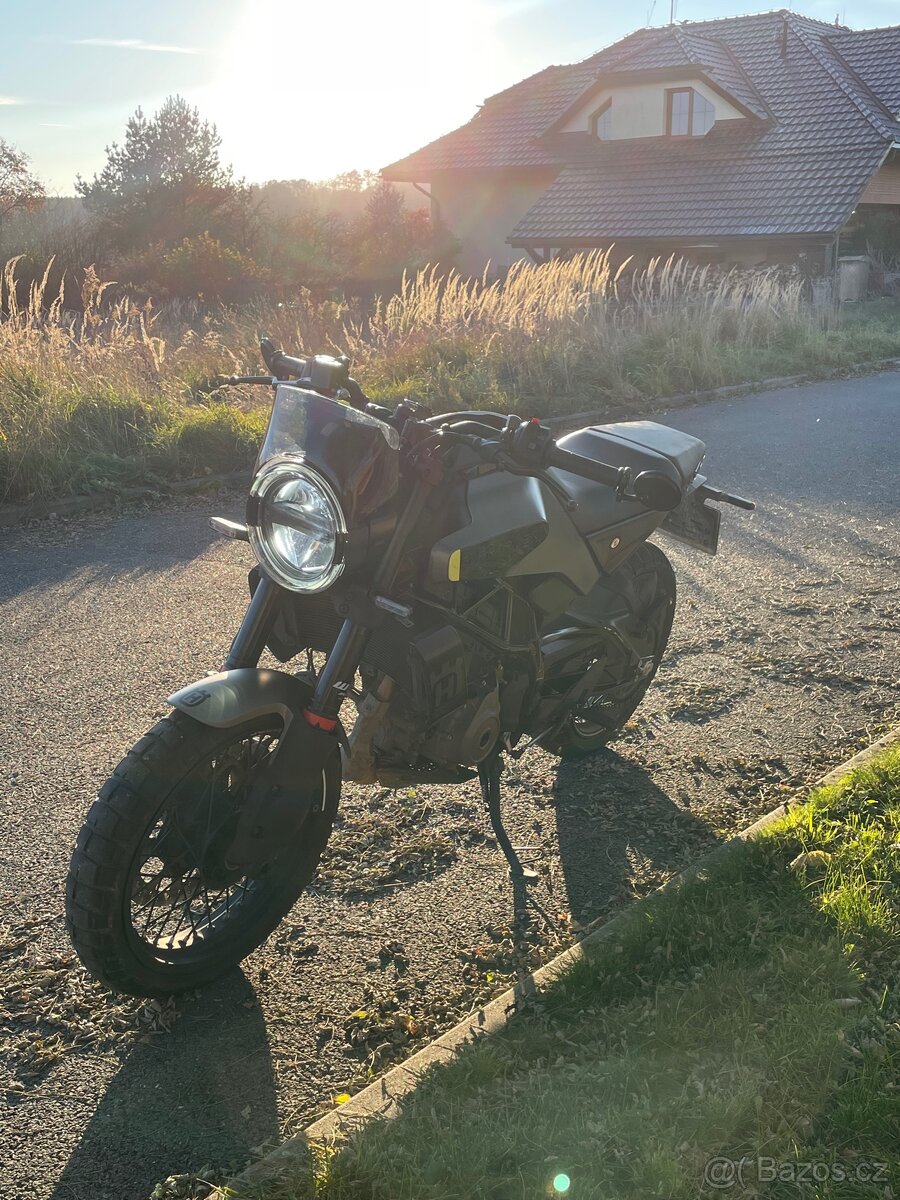 Husqvarna Svartpilen - 3