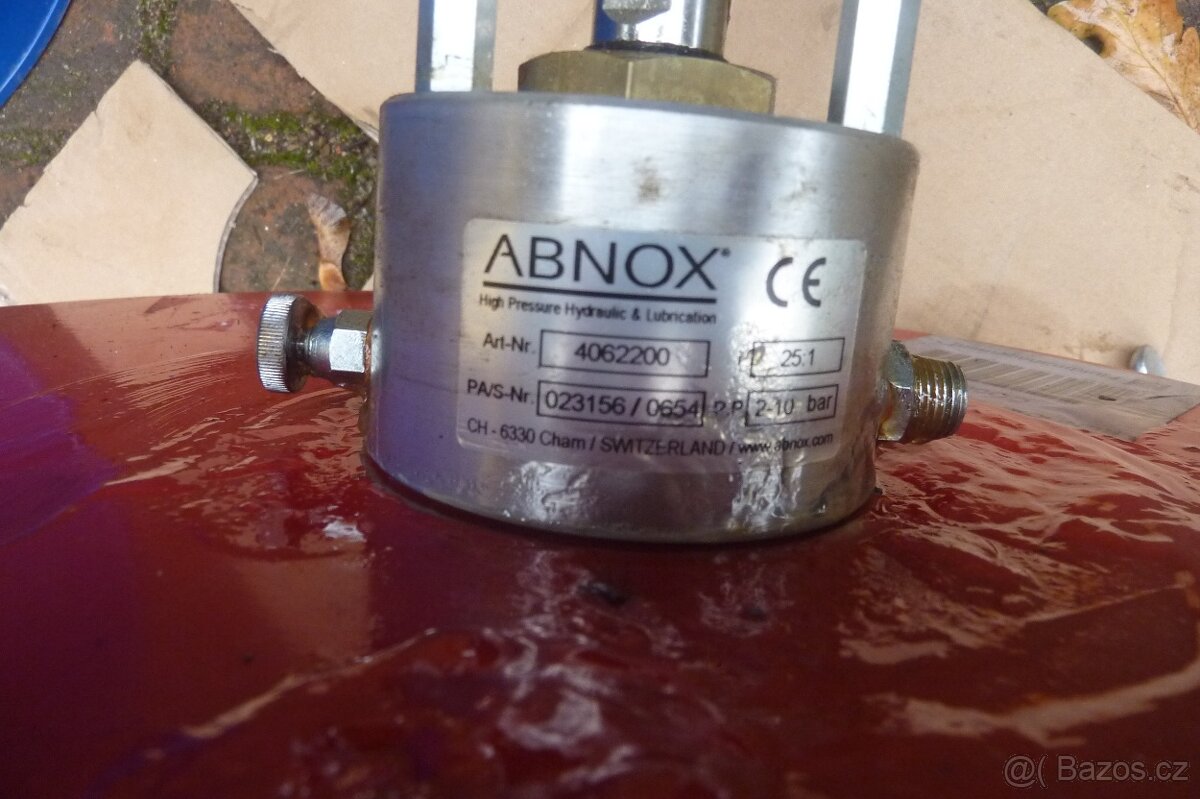 Pneumatický mazací lis - 3