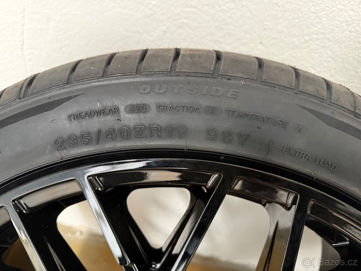 5x112 R19 235/40 ZR19 - 3