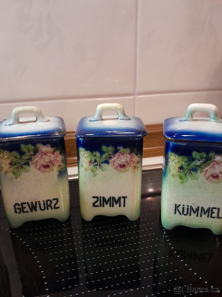 Porcelánové kořenky - 3