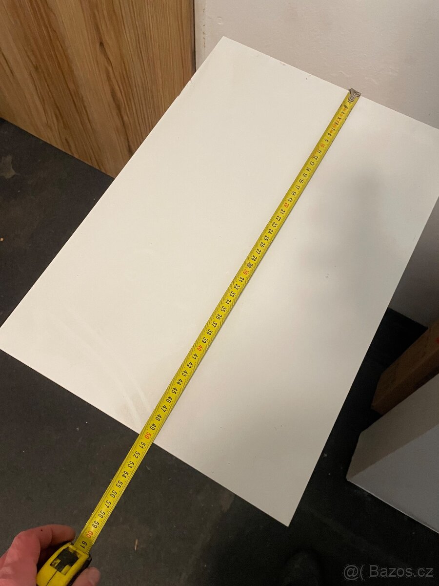 Koupelnové skříňky a zrcadlo - 3