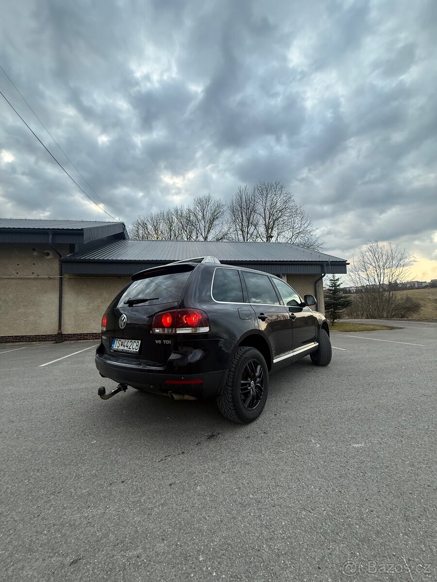 Volkswagen Touareg 1 - 3