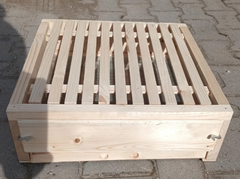 Včelí úly - 3