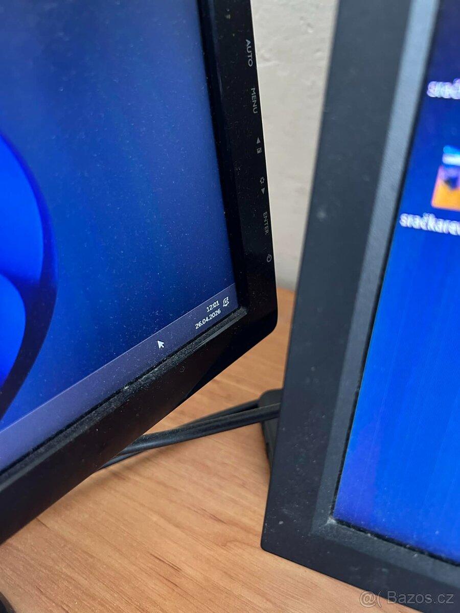 Dvojice monitorů - 3