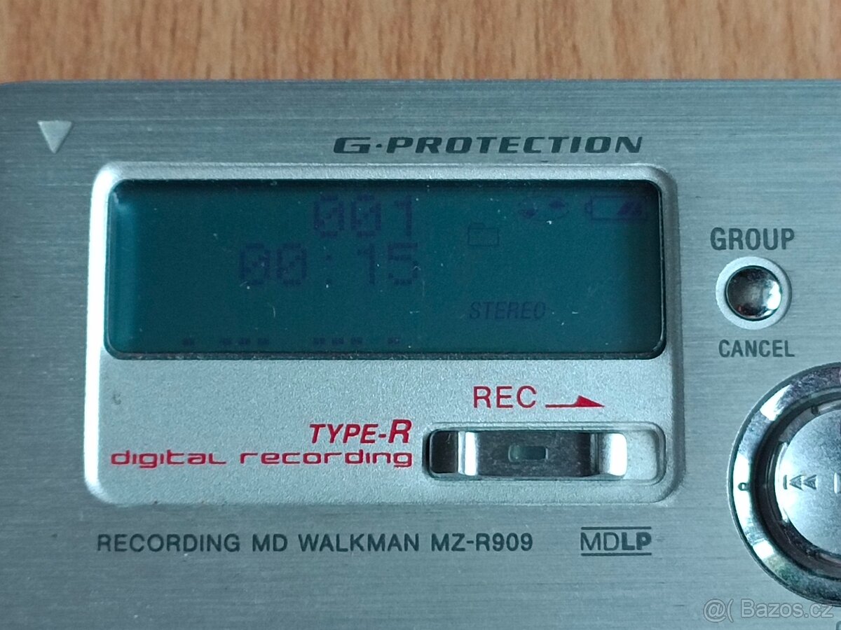 SONY MZ-R909 - 3
