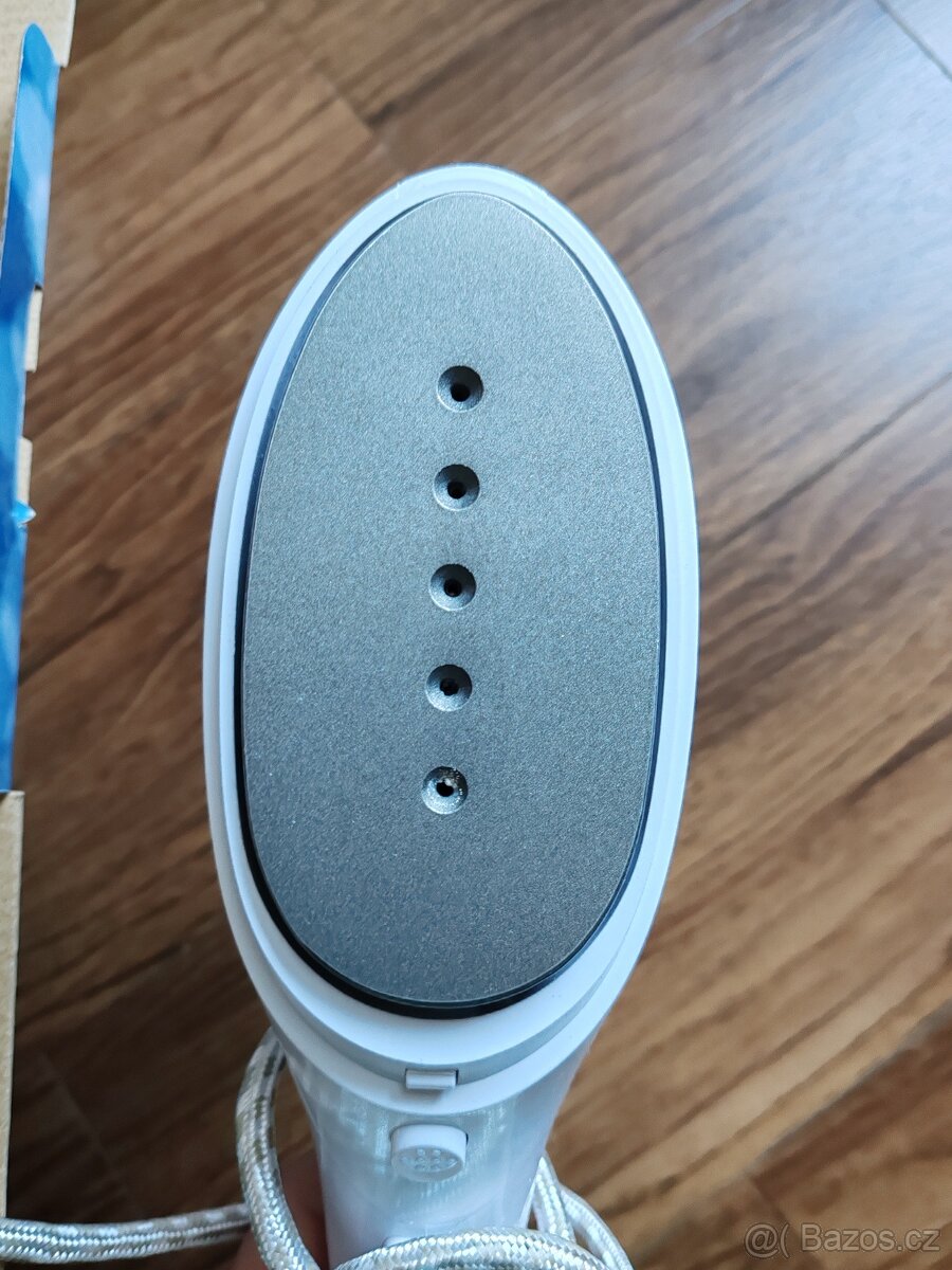 Nová MAXXX Vertikální parní žehlička 3v1 - 3