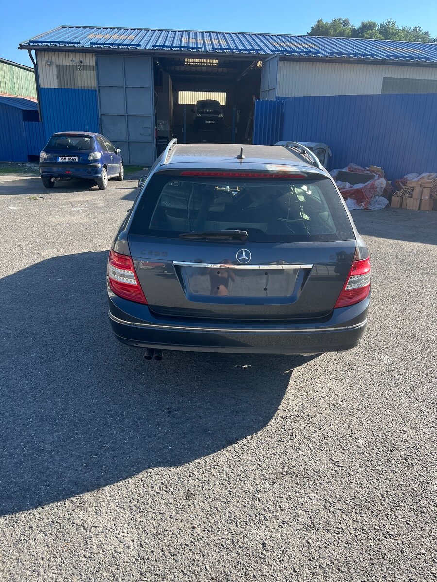 Mercedes C W204 -náhradní díly z vozu - 3