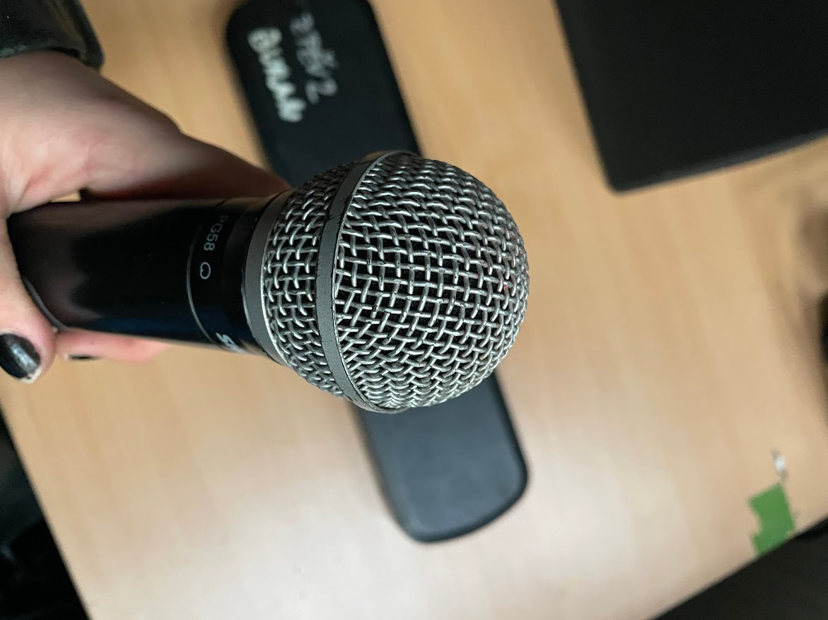 SHURE dvoukanálový přijímač + ruční mikrofon, kapesní vysíl - 3