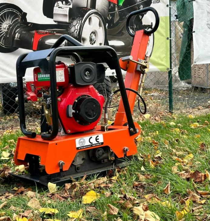 Obousměrná vibrační deska Digger D200, - 3