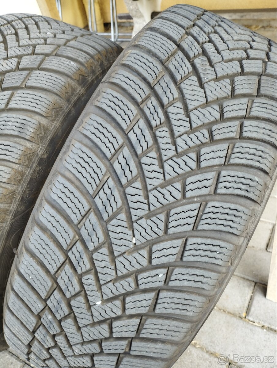 Zimní gumy 205/55/16 + plechy - 3