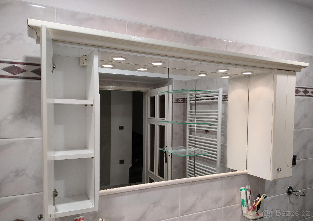 Prodám koupelnové skříňky se zrcadlem - 3
