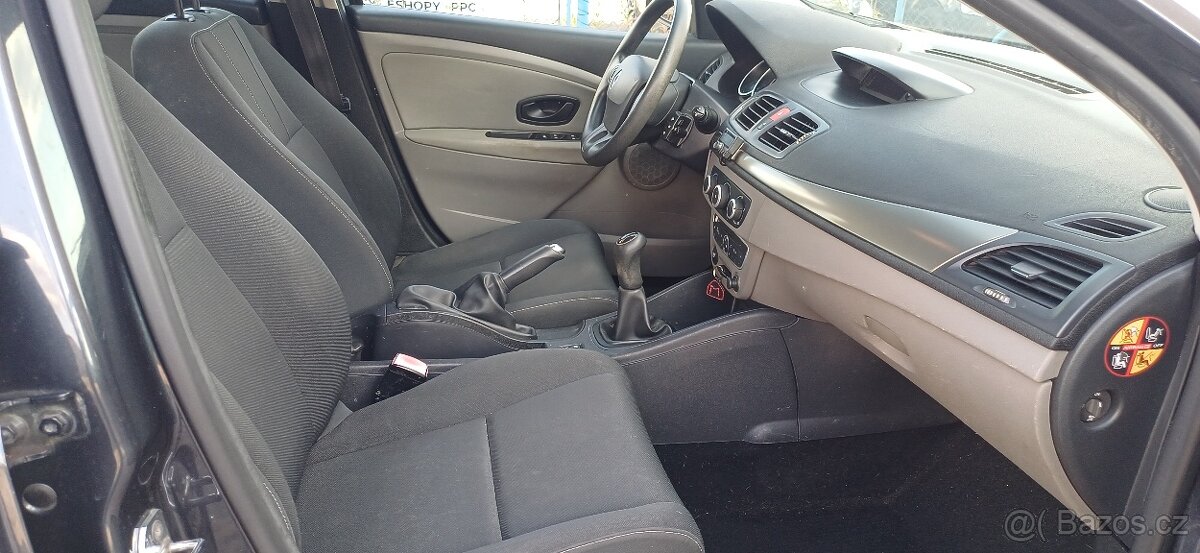 Renault Mégane, 1.5 dCi,temp.2xkola, - 3