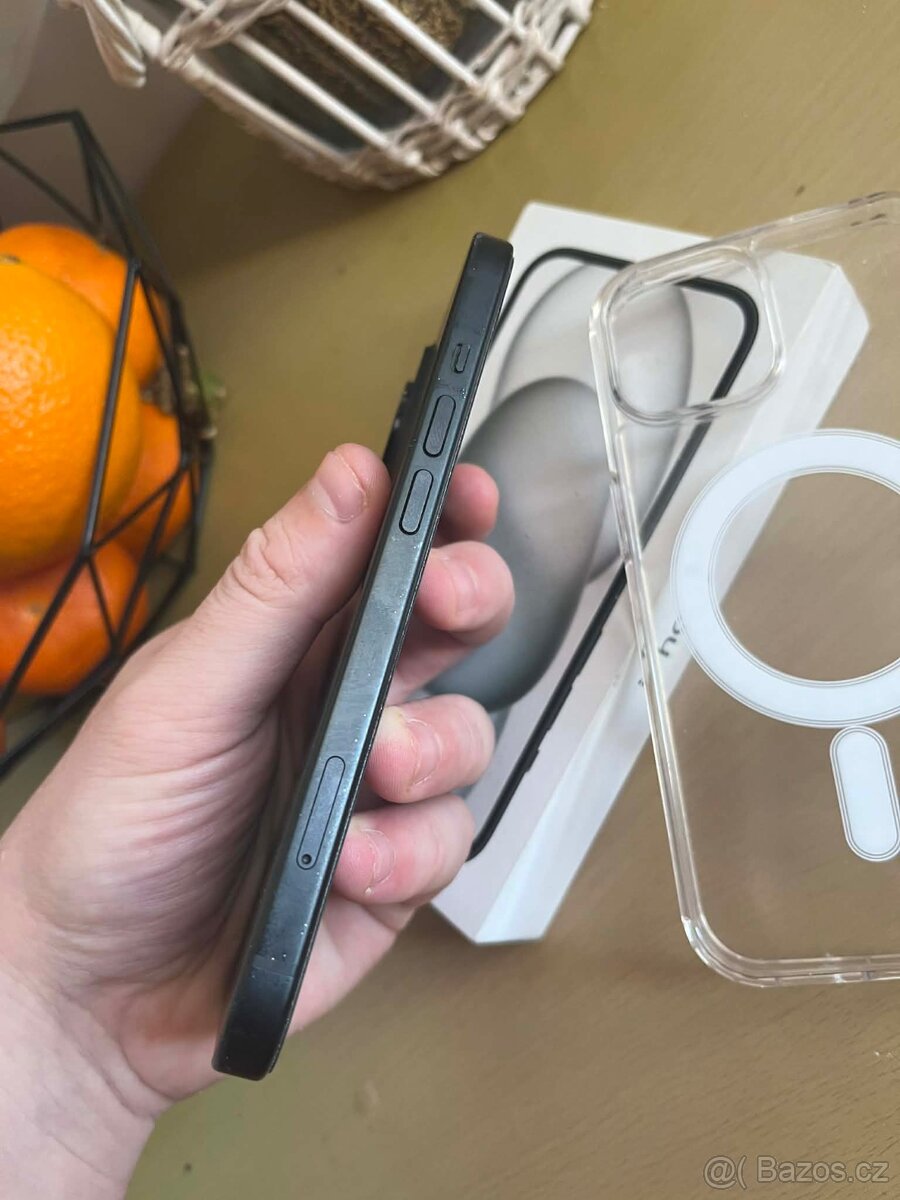 IPhone 15 - 3