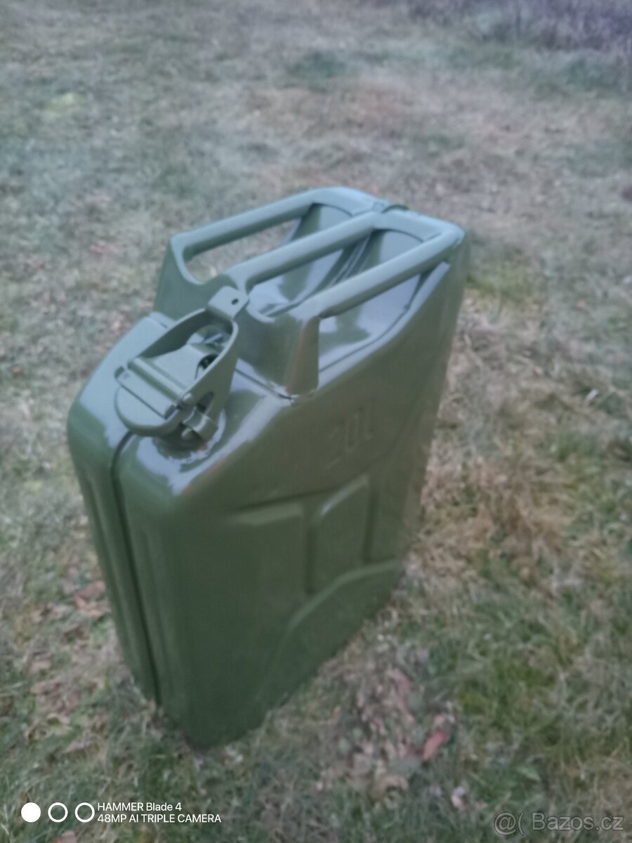 Kanystry 20 l, 1971, 1974, 1988 - 3