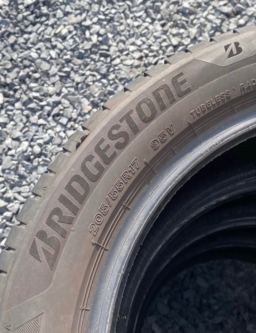 205/55 R17 BRIDGESTONE - 3