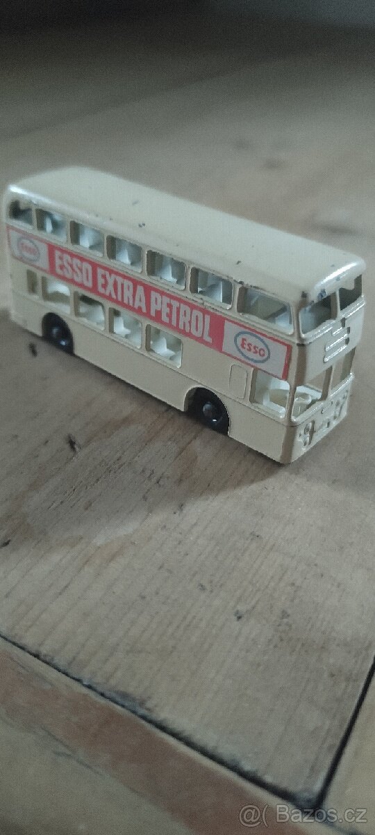 Matchbox no.74 Daimler bus - 3