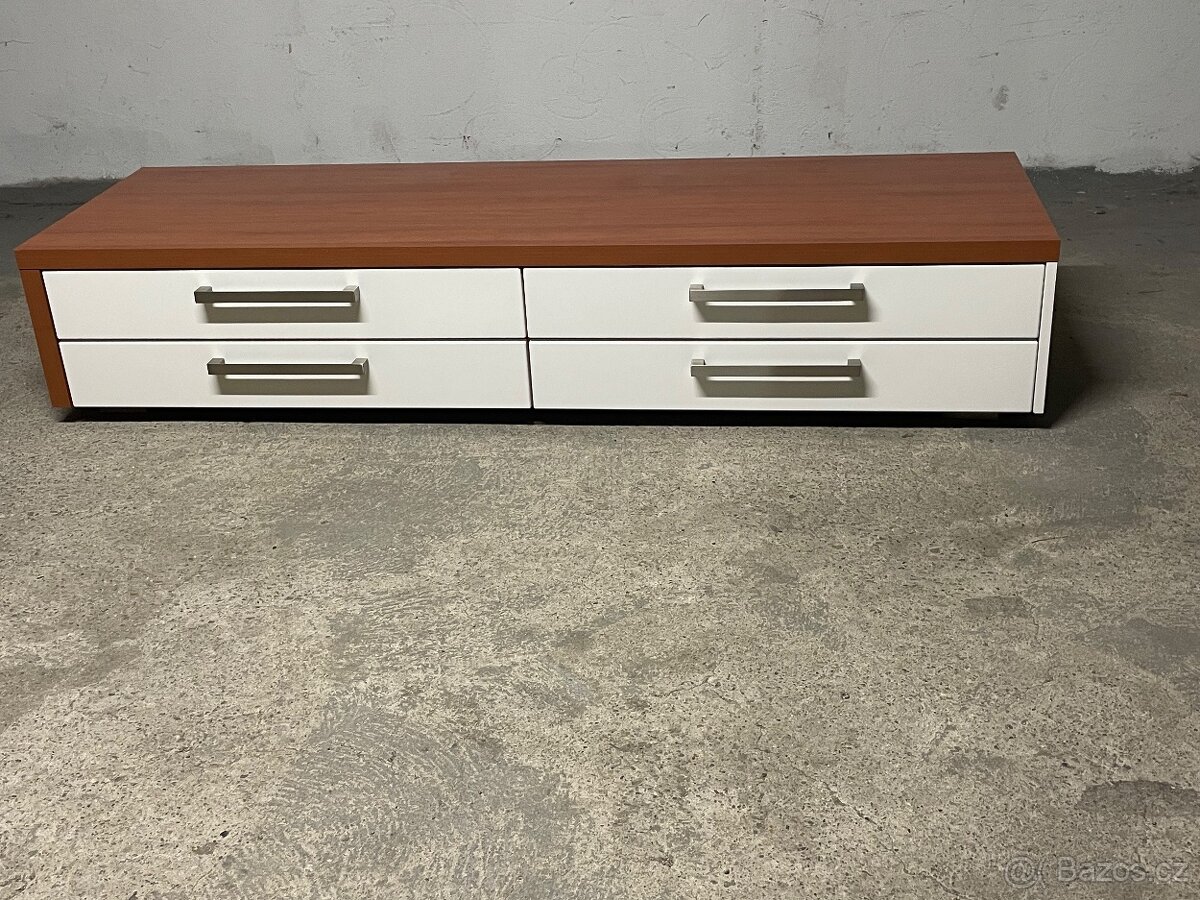 Komoda hanak - 3
