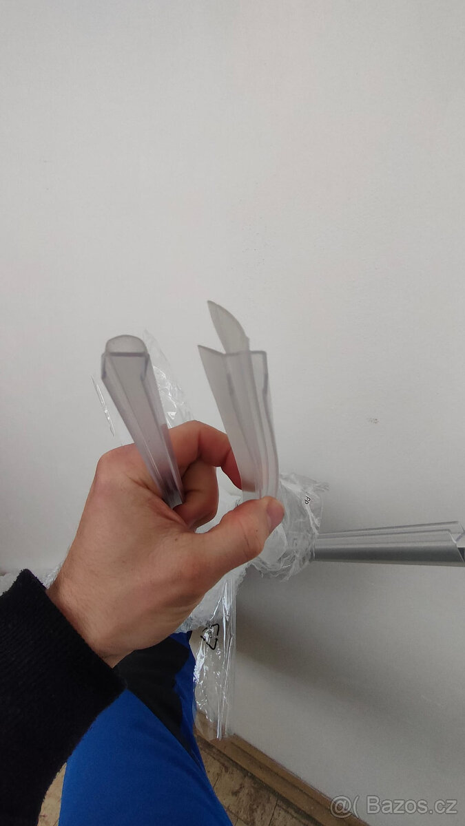 Těsnění sprchového koutu - 3