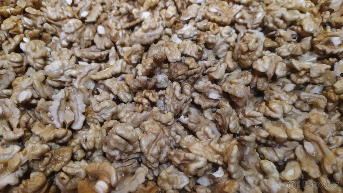 Vlašské ořechy loupané - 3