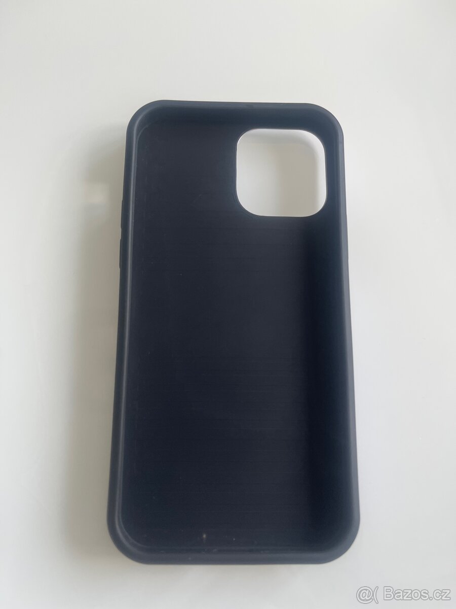 Kryt Burga na IPhone 12 - 3