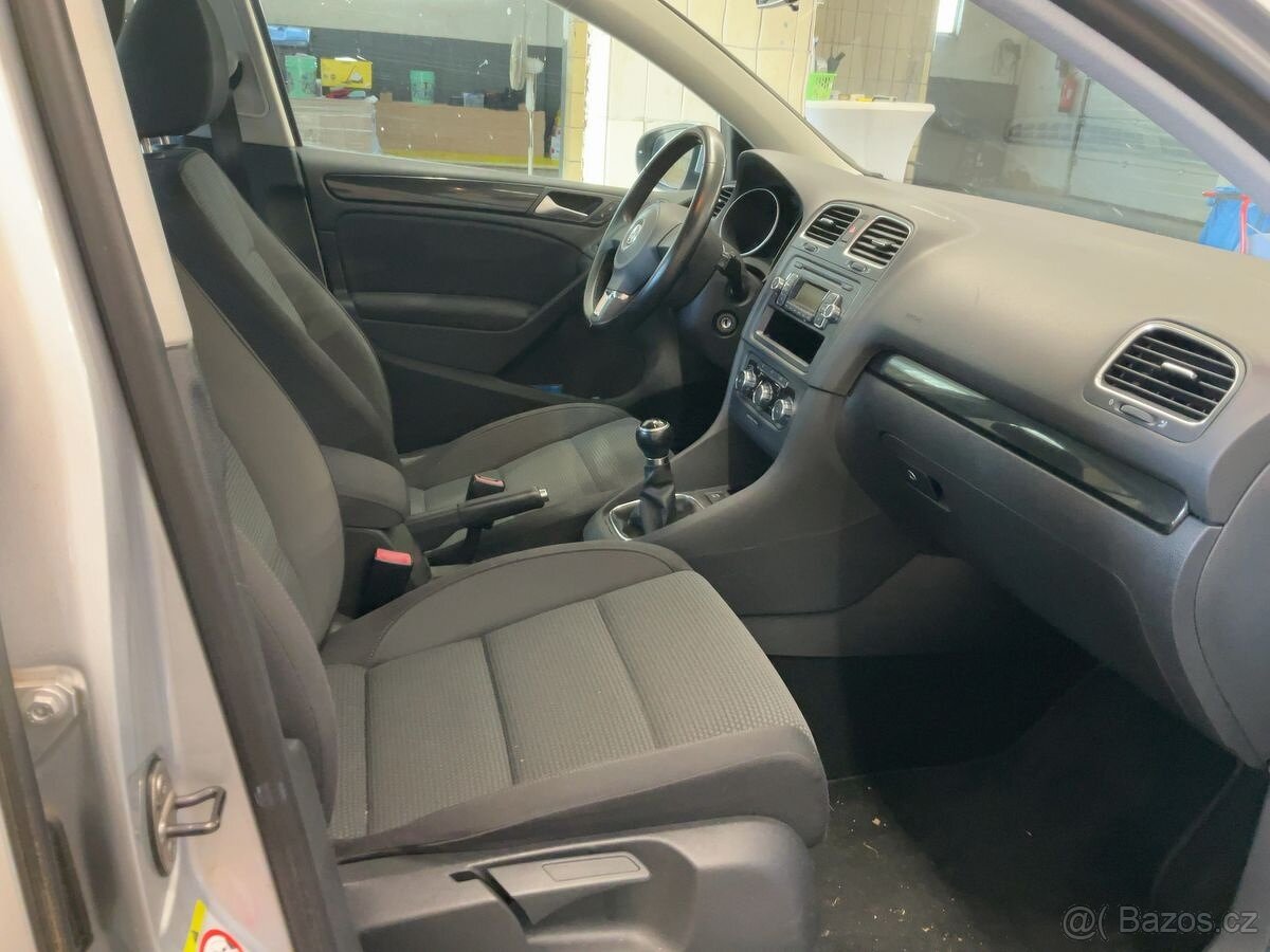 Volkswagen Golf 6 1.4Mpi 59KW COMFORTLINE 132 tis km 7/2009 - 3