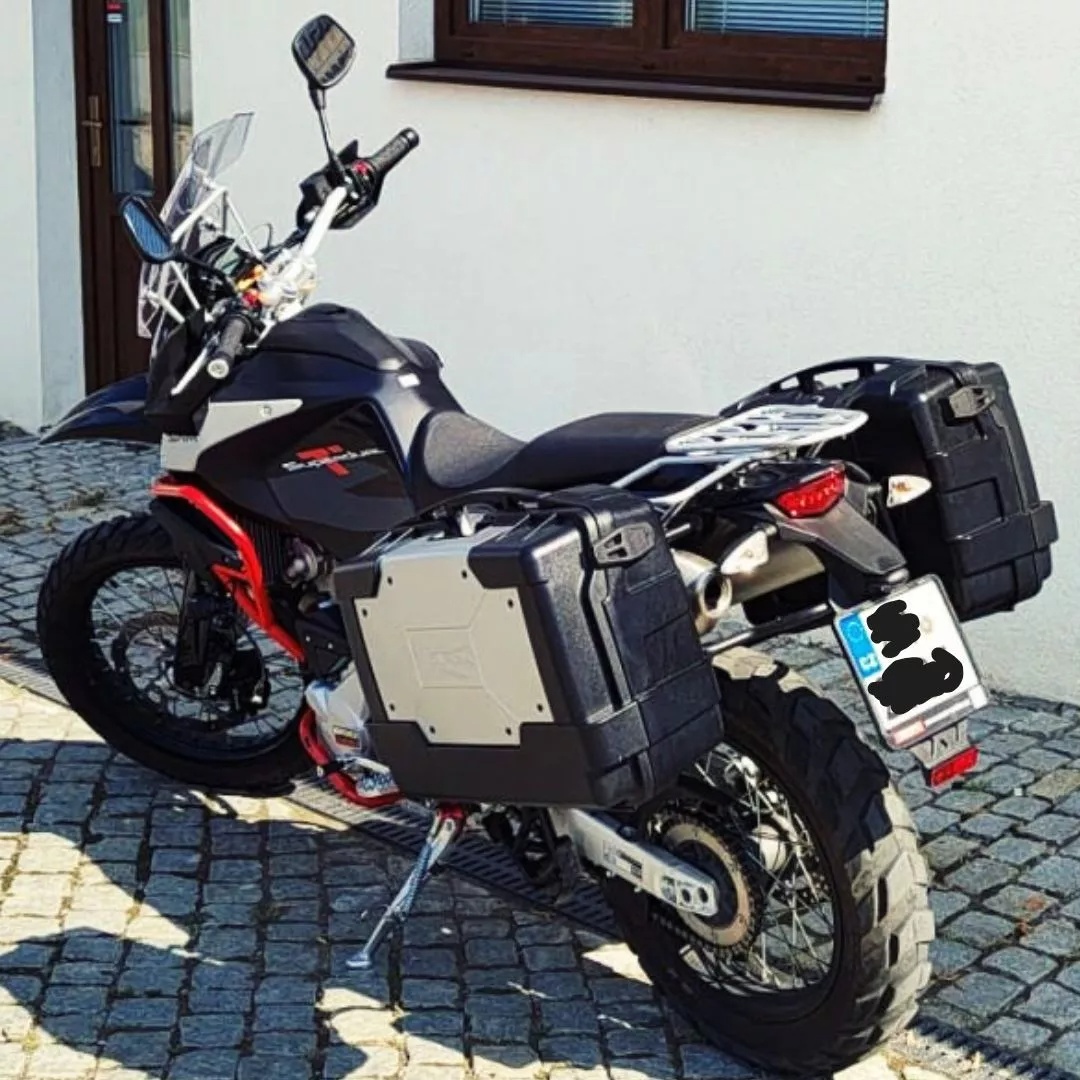 SWM - SUPERDUAL T 600 - PŘEDVÁDĚCÍ MOTOCYKL - 3