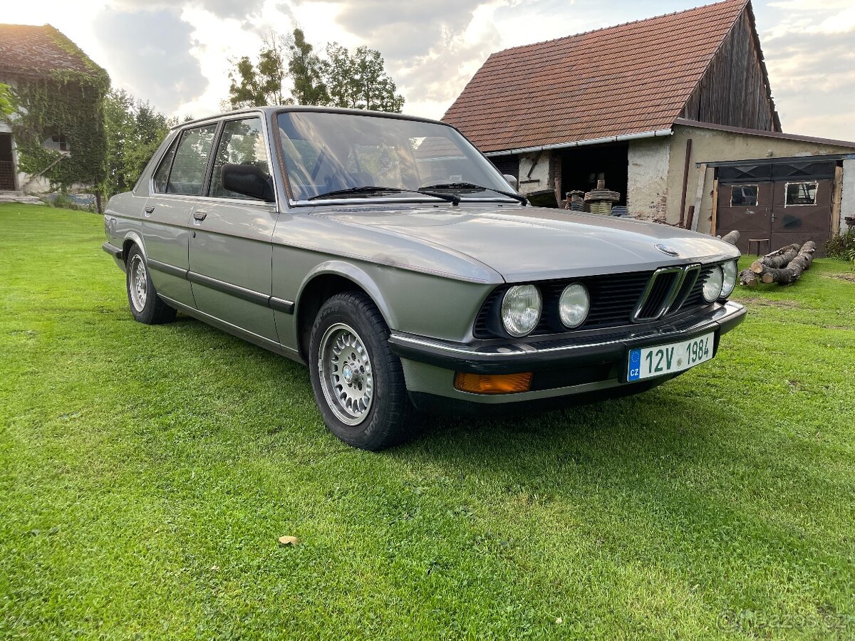BMW e28 520i - 3