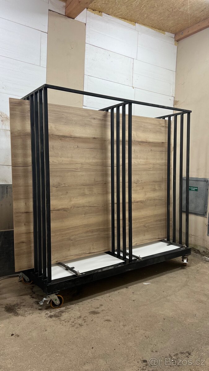 Průmyslové stojany na materiál - 3