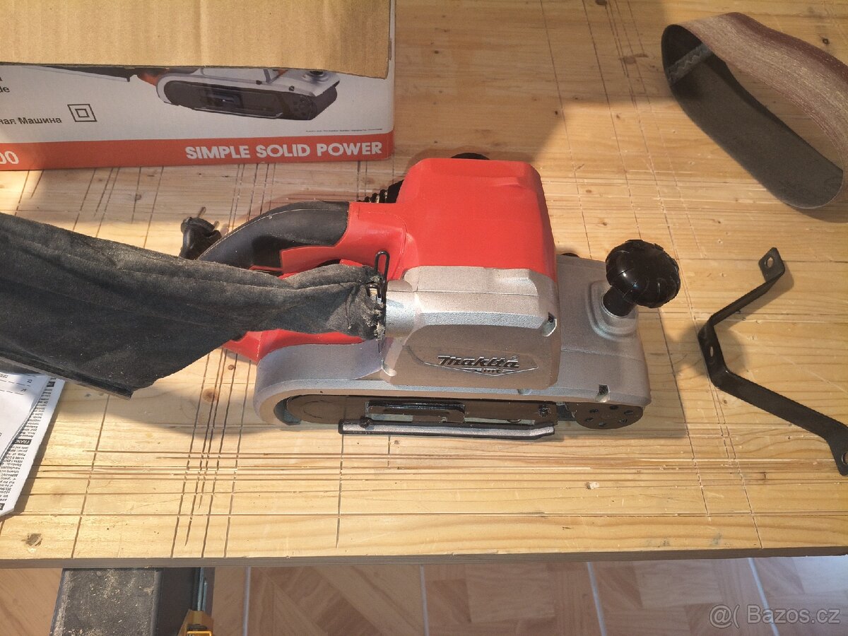 Makita M9400 - 3
