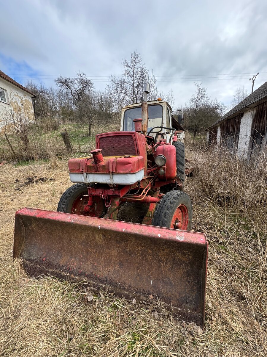 Bělorus traktorbagr - 3