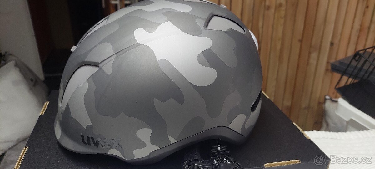 Přilba UVEX na freestyle sporty, - 3