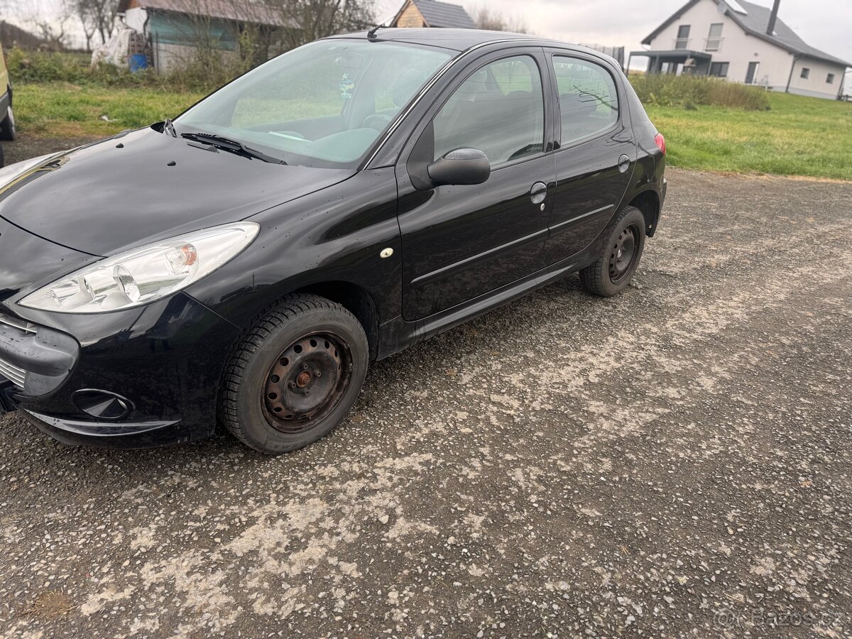 Peugeot 206+ - 3