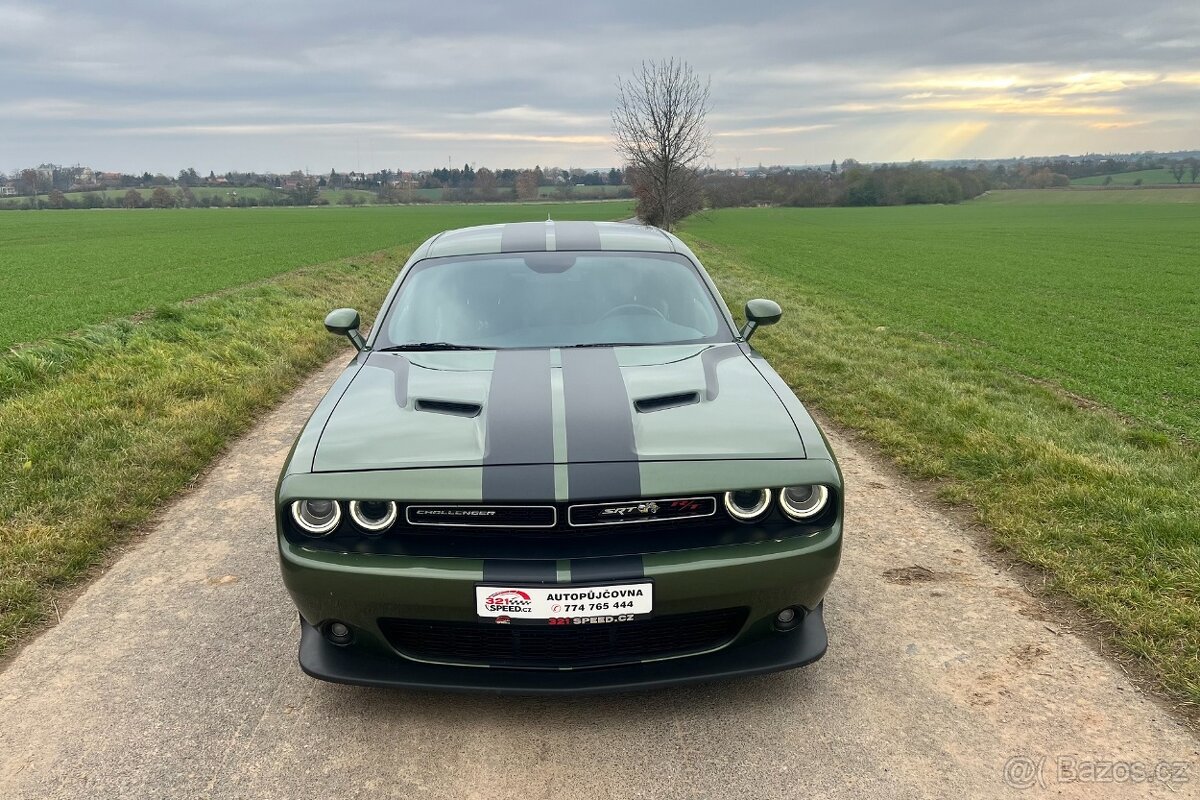 Dodge Challenger Scat pack / SRT 6.4 V8 - pronájem - 3