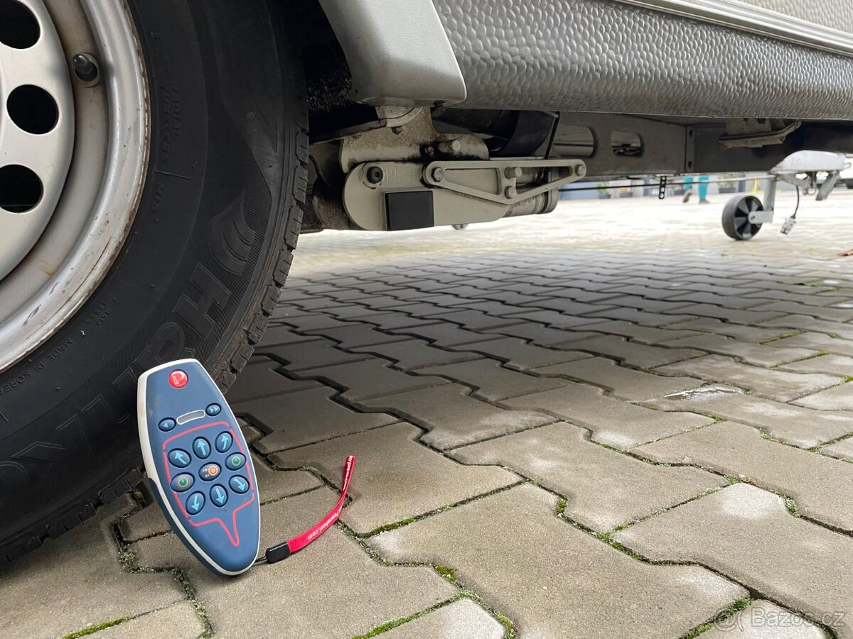 Knaus Sudwind 450, 2-3 osoby, EL.POJEZD, nová žehlička - 3