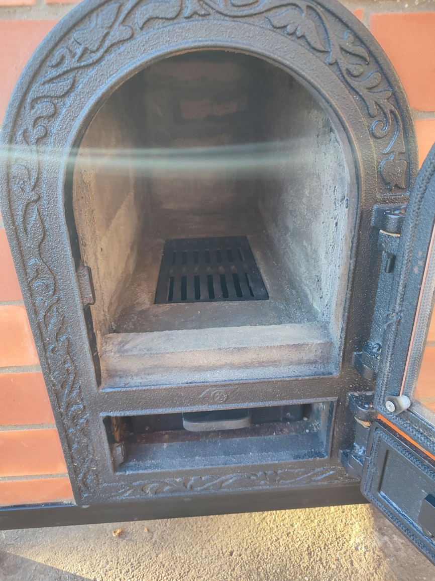 Tehlová pec na vykurovanie, piecka, krb. - 3