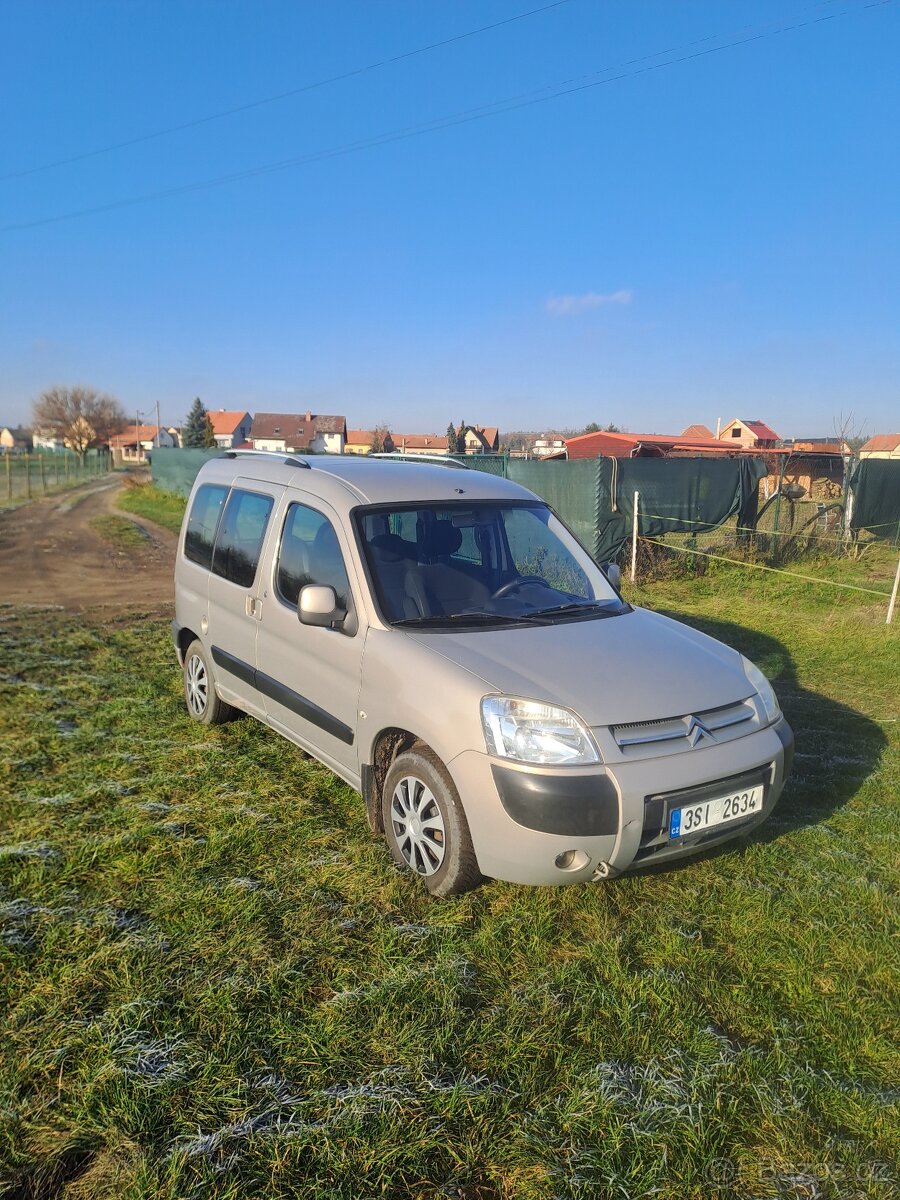 Prodám Citroen Berlingo, rok 2008 - 3