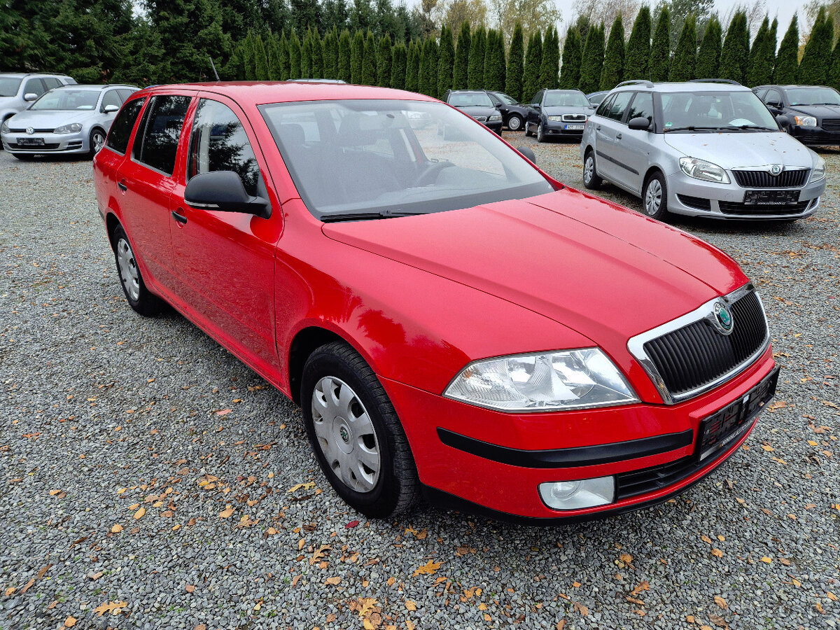 Škoda Octavia Combi II TOUR 1.6 MPI, 1.MAJITEL - 3