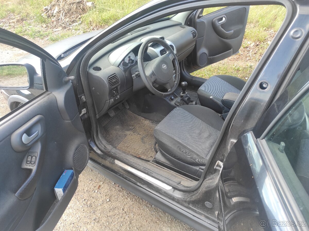 Opel Corsa C 1,2 59kw Twinport 2006 - 3