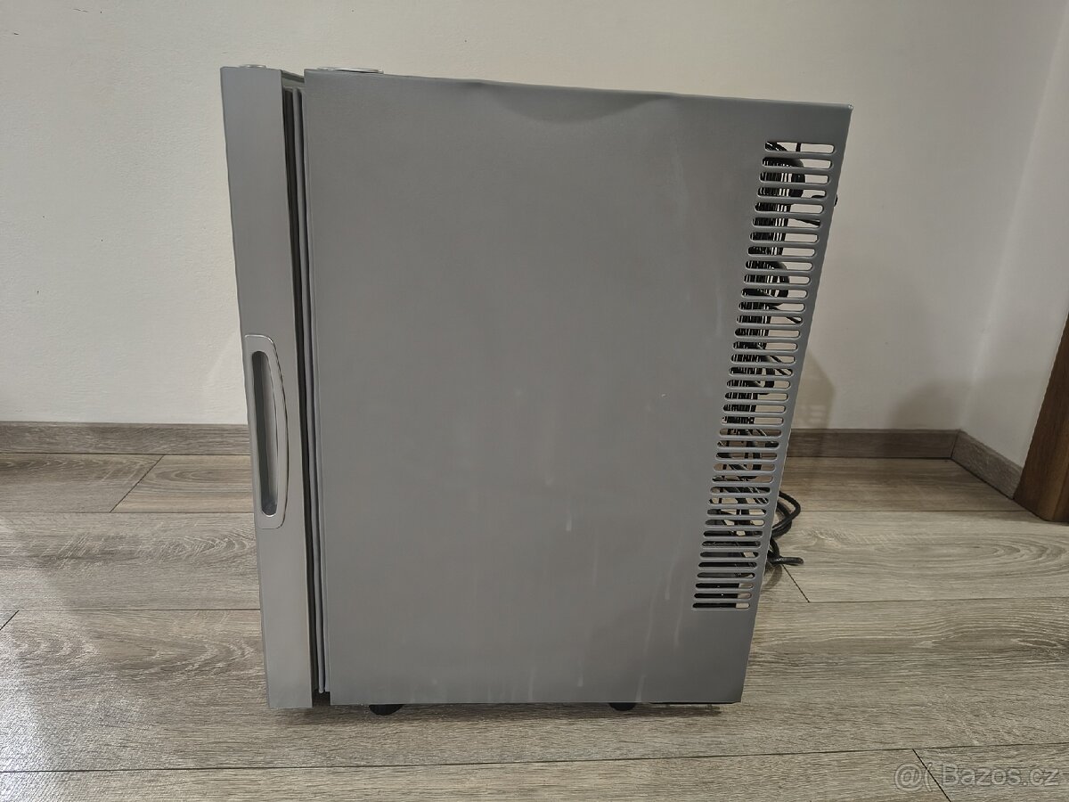 Minilednice Klarstein 24L - 3