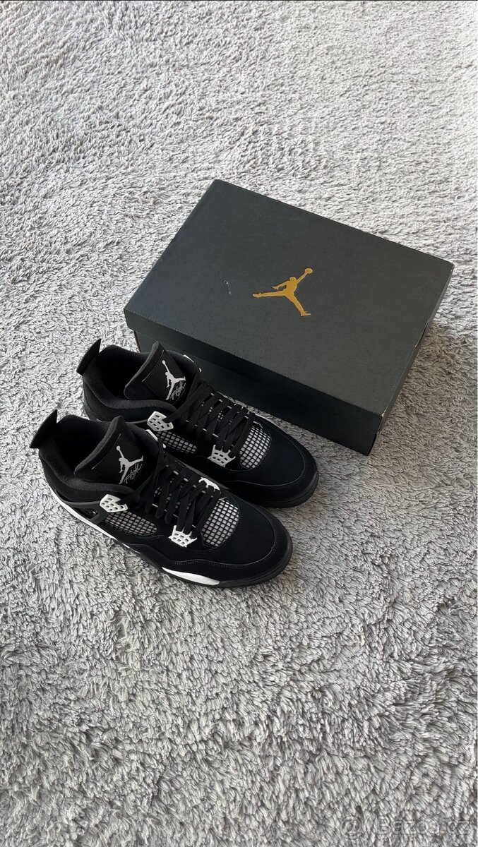 Air Jordan 4 Retro White Thunder - 3