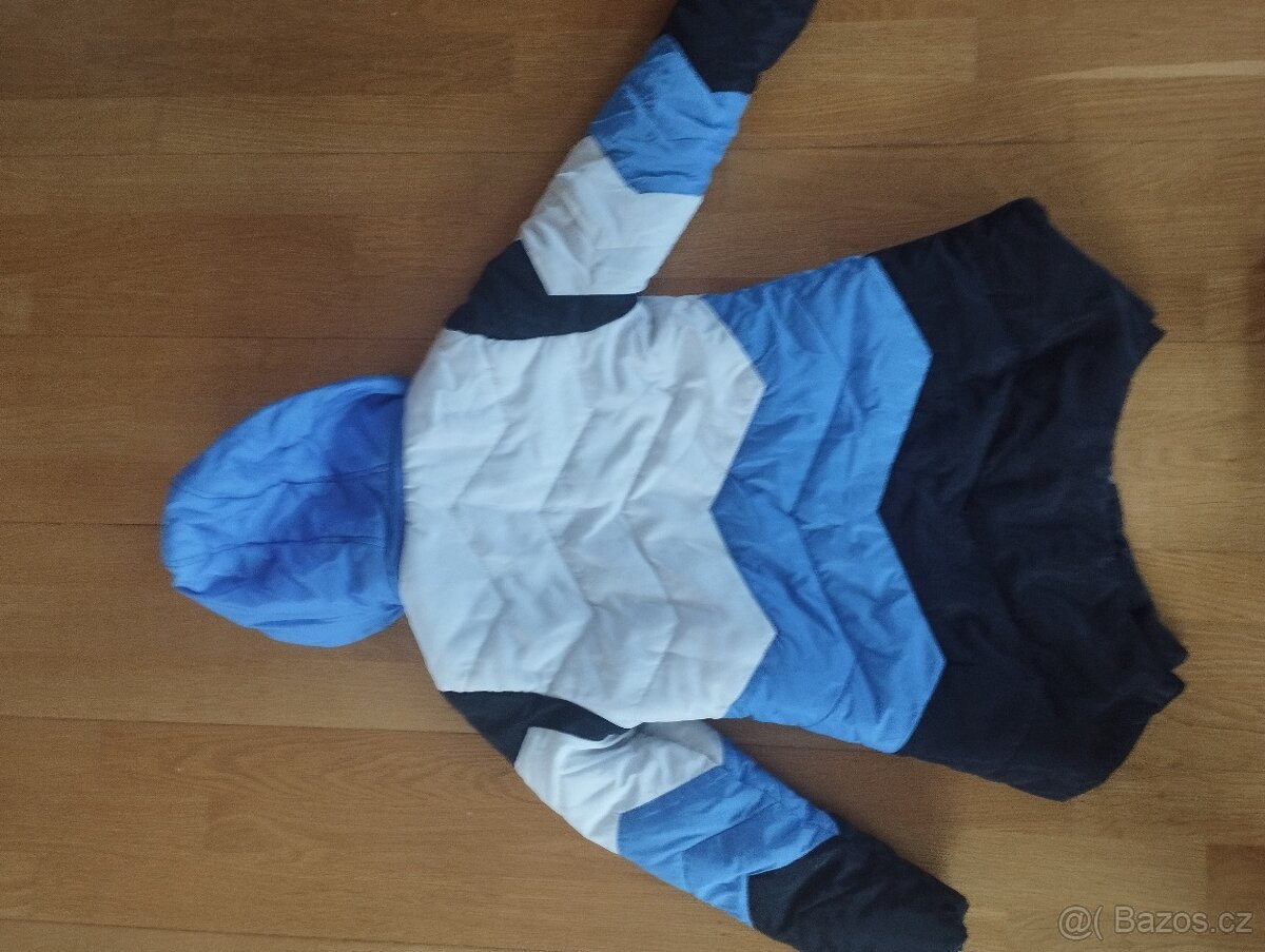 Parádní kabátek, vel 140 - 3