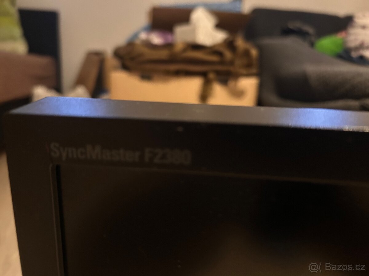 Monitor Samsung SyncMaster F2380 - 3
