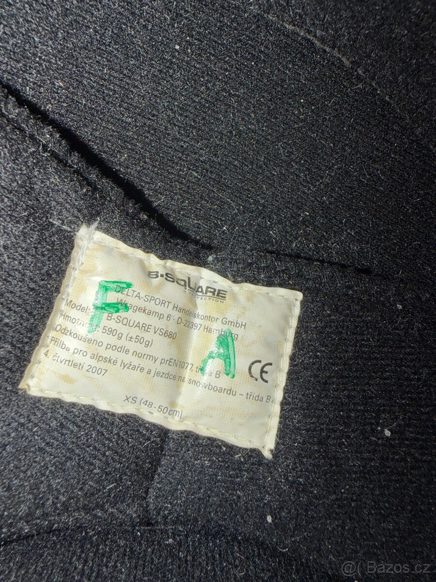 Lyžařská / snowboardová helmu - 3